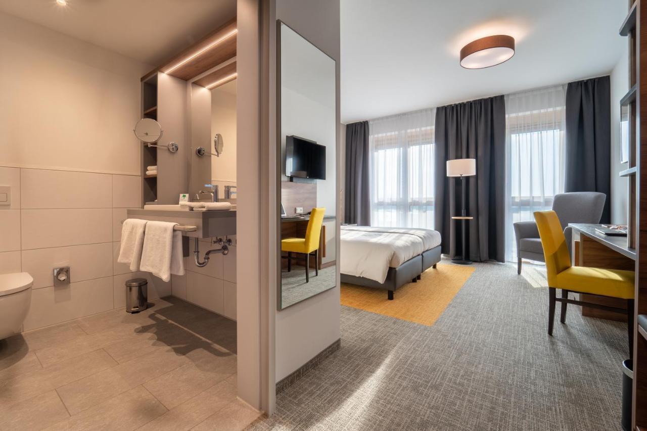 Hotel Includio Regensburg Exterior photo